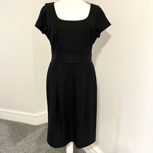 Banana Republic Dresses & Skirts - Banana Republic Little Black Wool Dress Sz 10 Embroidered Waist Lined NEW W Tags
